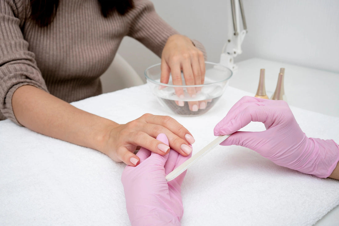 How to Whiten Tips of Nails: Effective DIY Methods - Nibasu